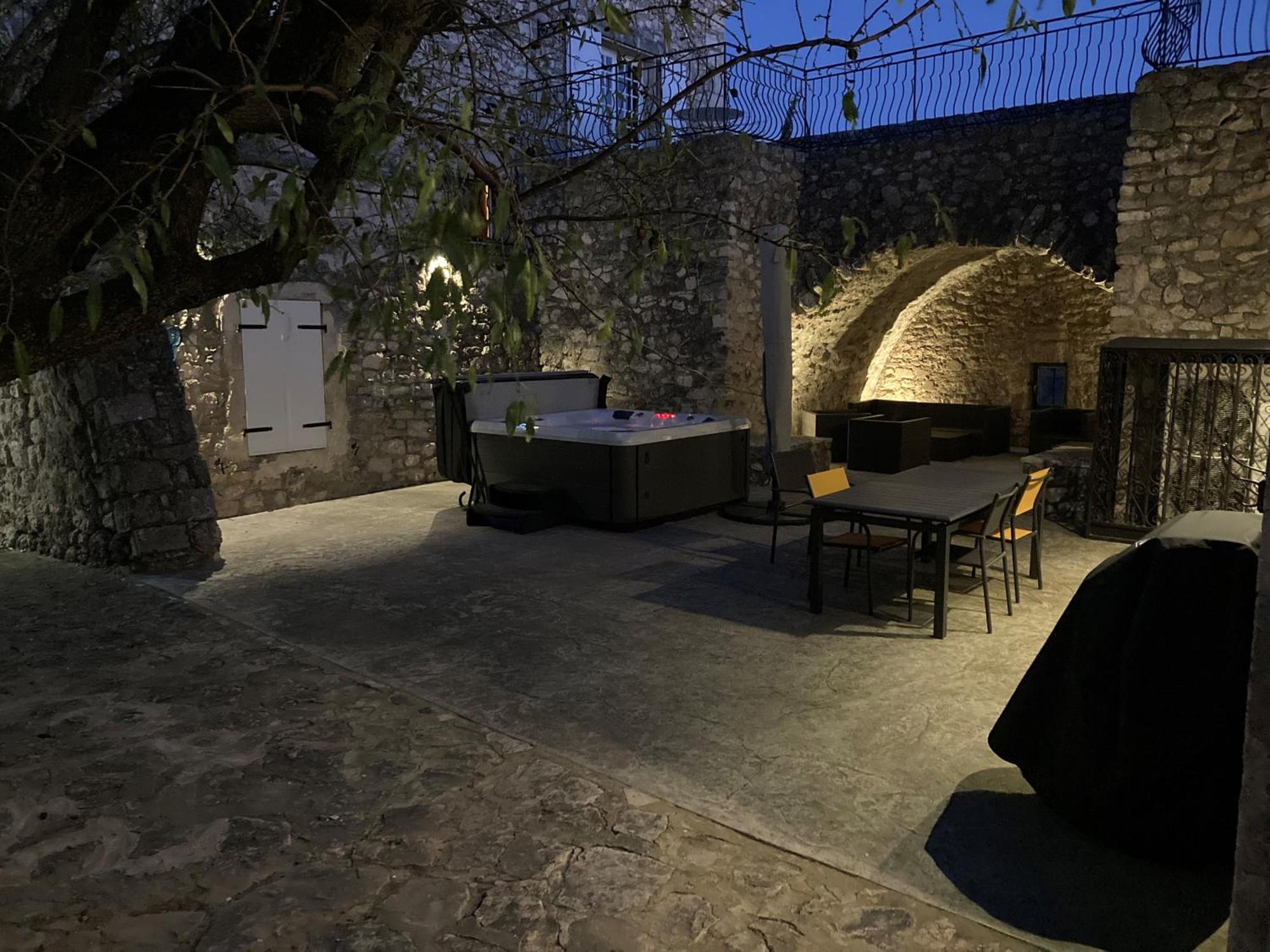 La Closerie D'Escalin La Garde-Adhémar Exterior foto